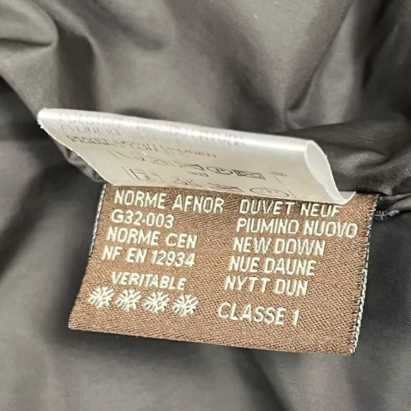 Vintage Moncler Jacket - Picture 3 of 7